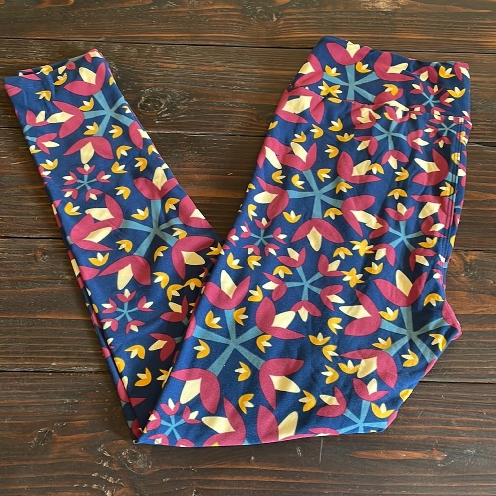 TC‎ NWOT LuLaRoe Leggings EE32 5508